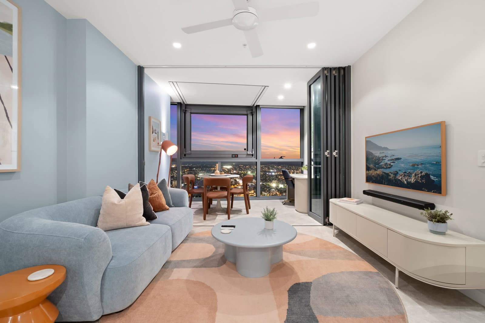 Furnished 1 Bedroom Apartment in Brisbane City
