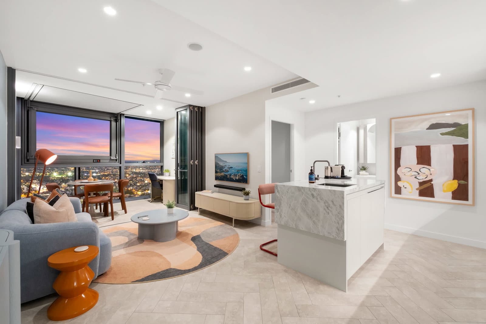 Furnished 1 Bedroom Apartment in Brisbane City