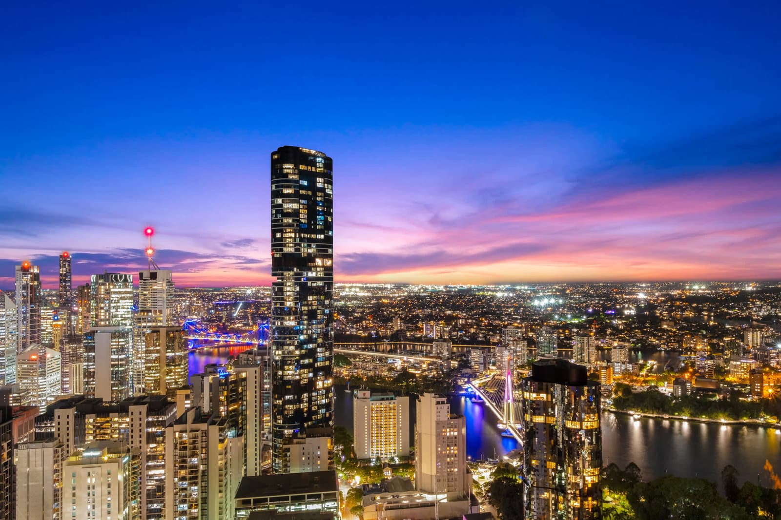 Furnished 1 Bedroom Apartment in Brisbane City