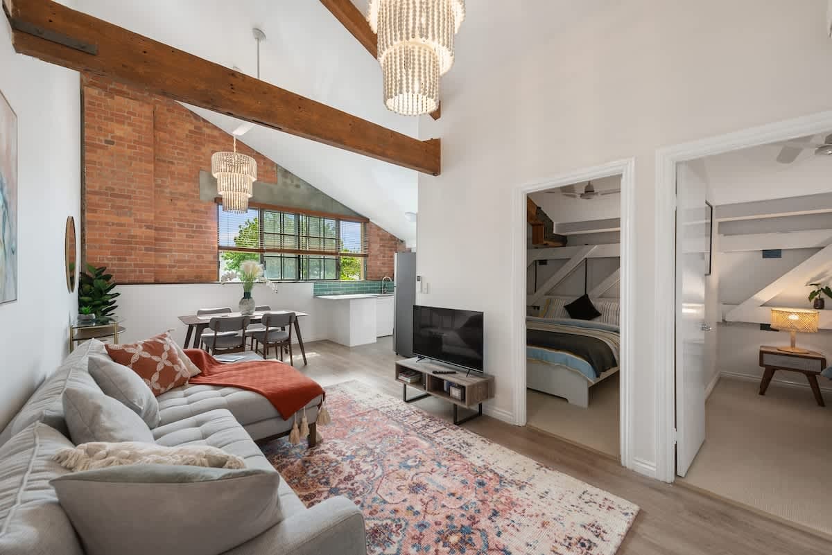 Furnished 2 Bedroom Apartment in New Farm
