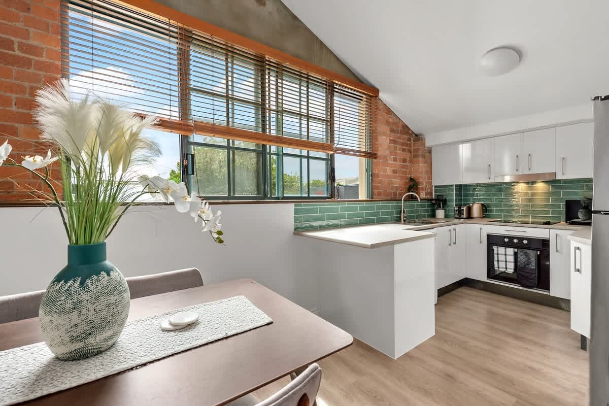 Furnished 2 Bedroom Apartment in New Farm