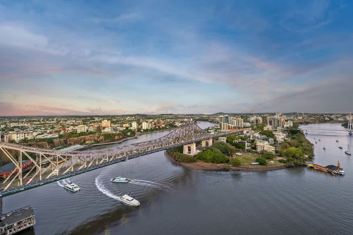 Furnished 3 Bedroom Apartment in Brisbane City