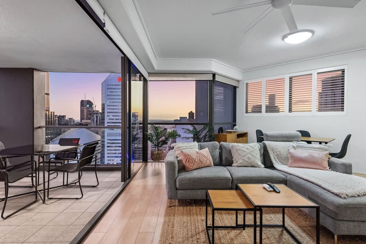 Furnished 2 Bedroom Apartment in Brisbane City