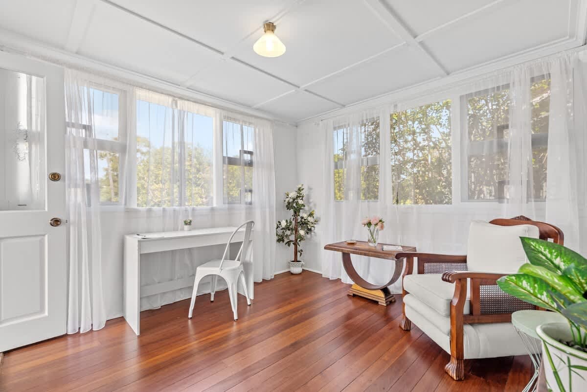 Furnished 2 Bedroom House in East Brisbane