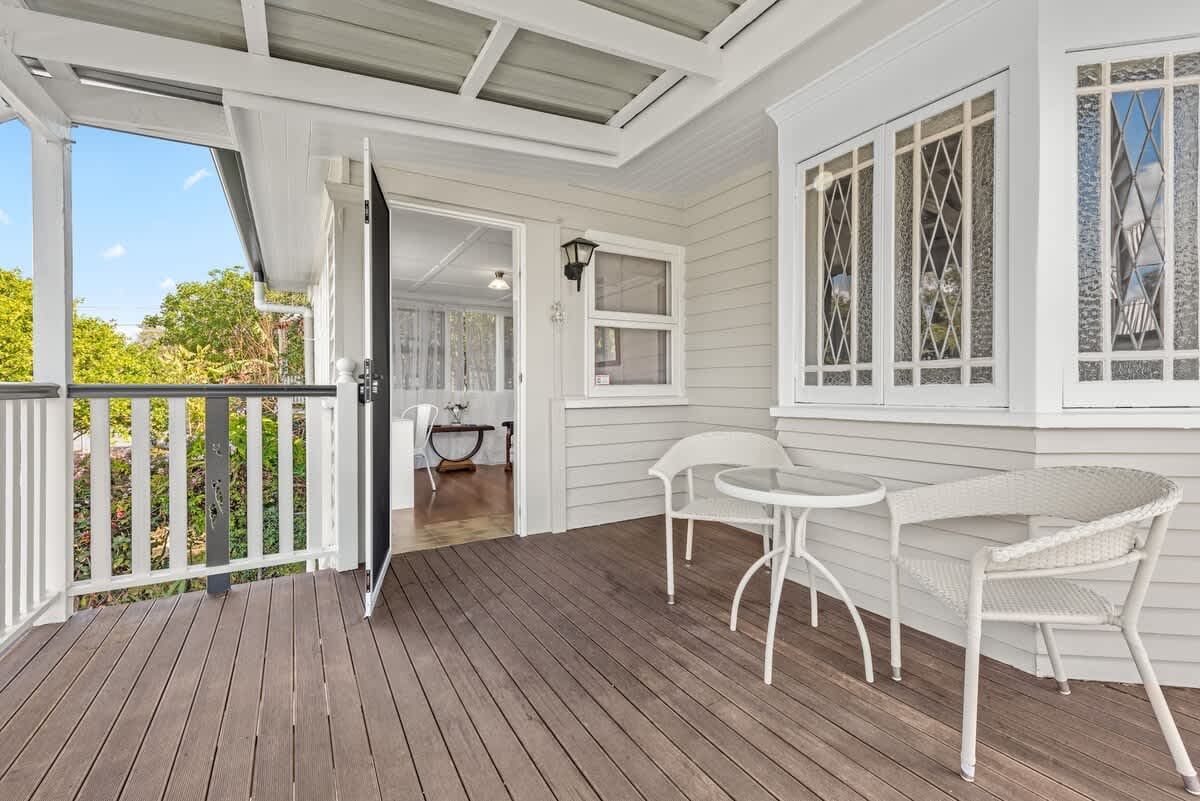 Furnished 2 Bedroom House in East Brisbane