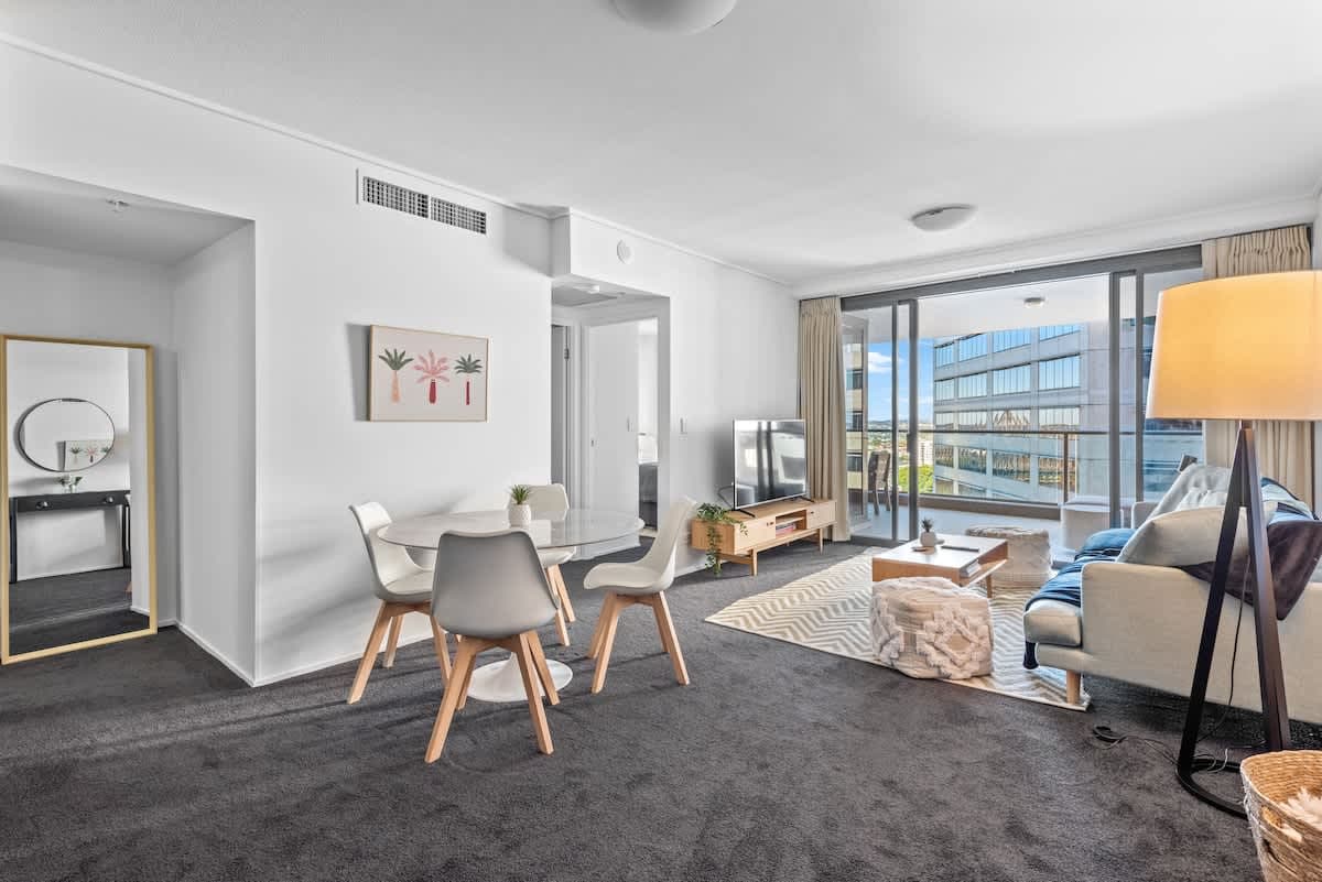 Furnished 2 Bedroom Apartment in Brisbane City