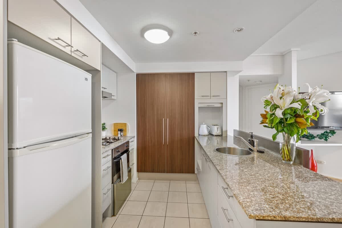 Furnished 2 Bedroom Apartment in Brisbane City