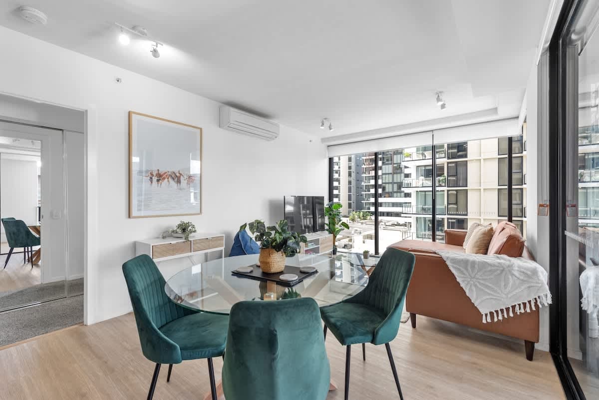 Furnished 2 Bedroom Apartment in South Brisbane
