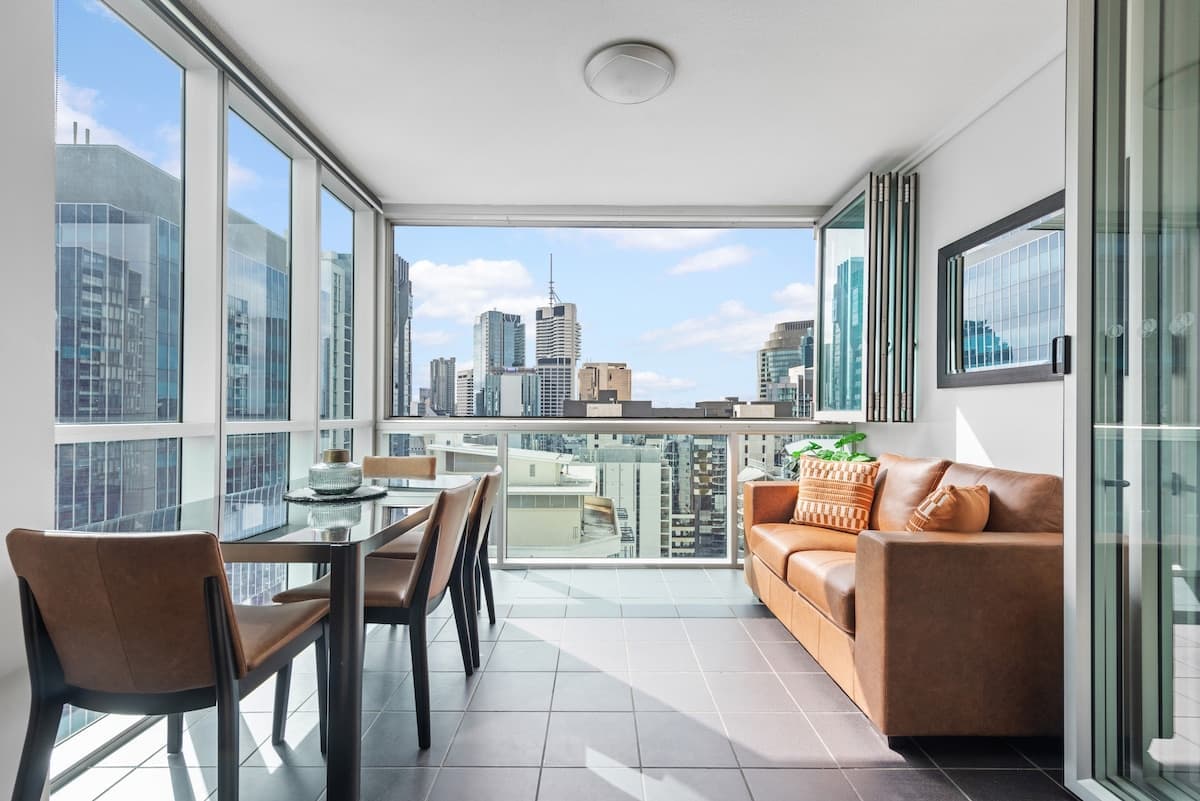 Furnished 2 Bedroom Apartment in Brisbane City