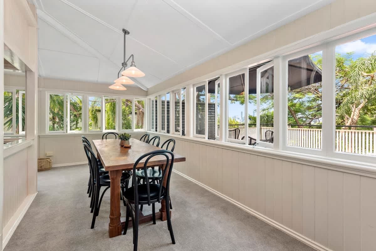 Furnished 4 Bedroom House in Bardon
