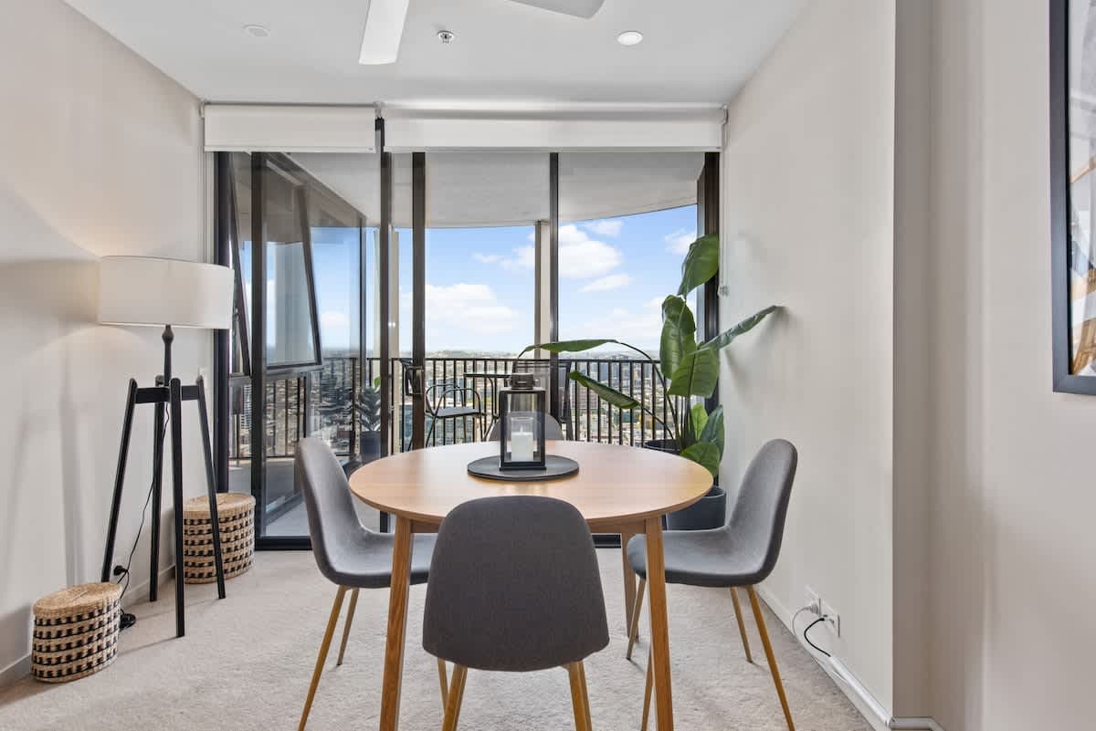 Furnished 2 Bedroom Apartment in Brisbane City