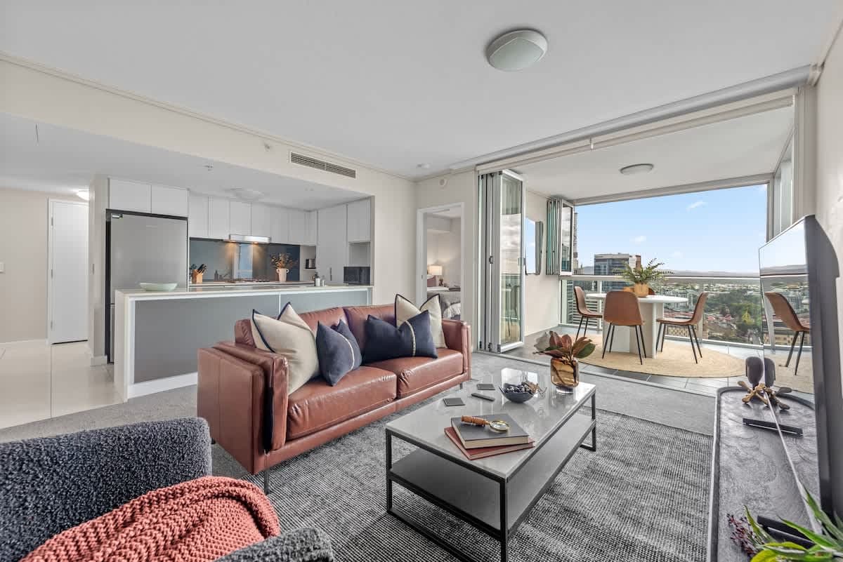 Furnished 2 Bedroom Apartment in Brisbane City