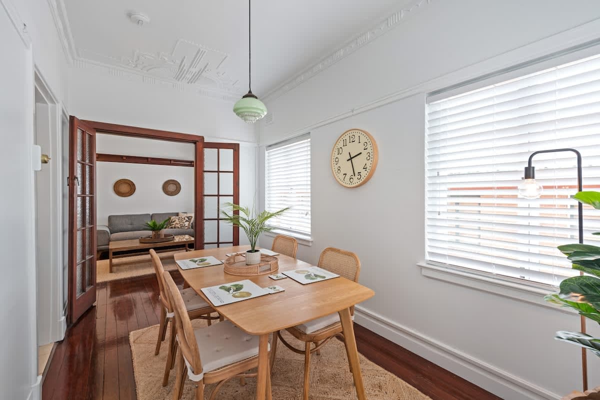 Furnished 2 Bedroom Apartment in Ascot