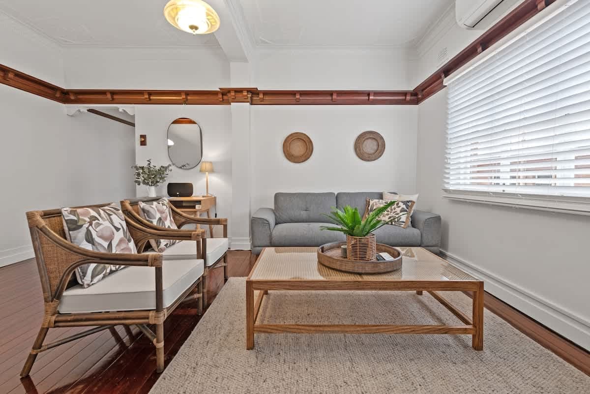 Furnished 2 Bedroom Apartment in Ascot