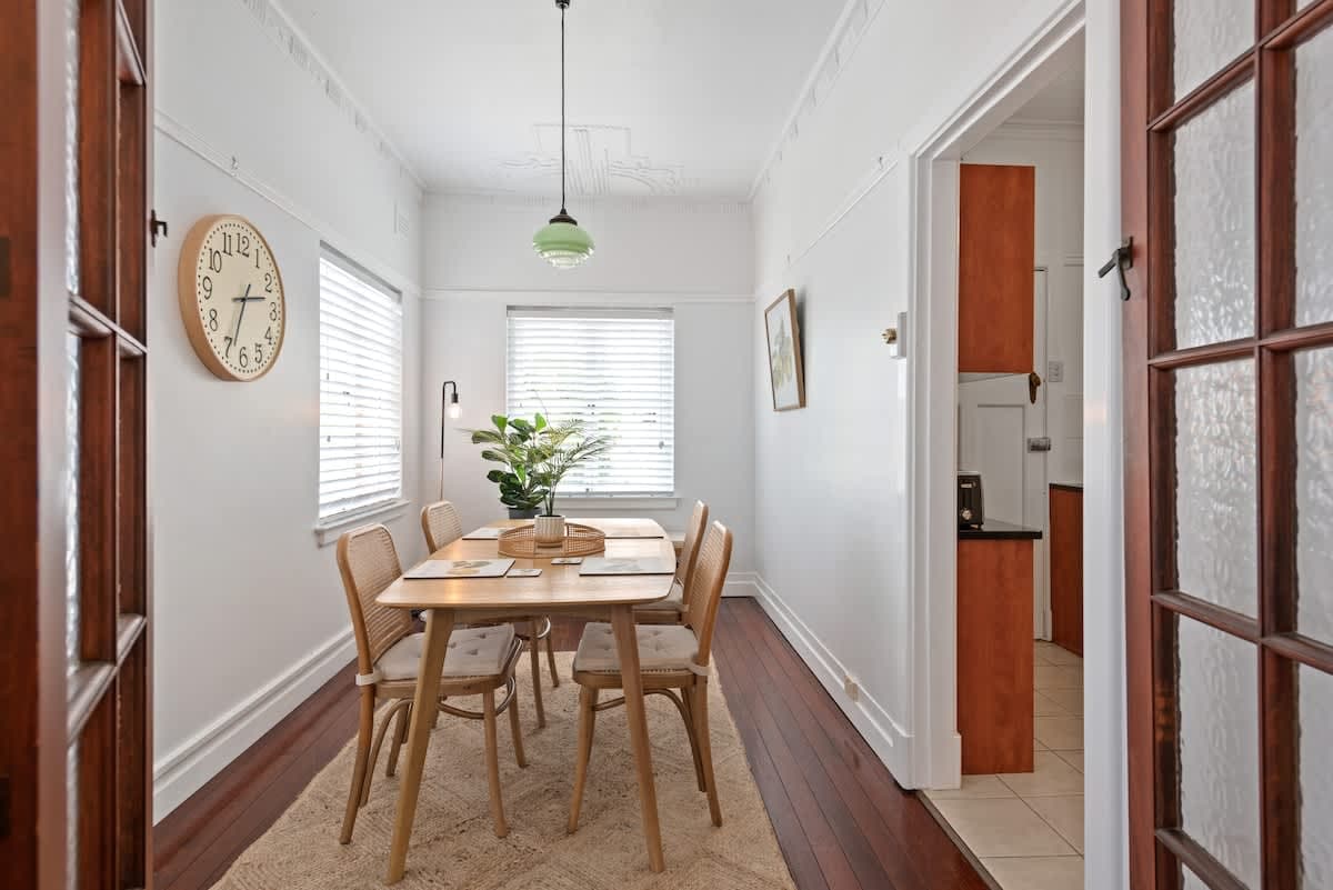 Furnished 2 Bedroom Apartment in Ascot