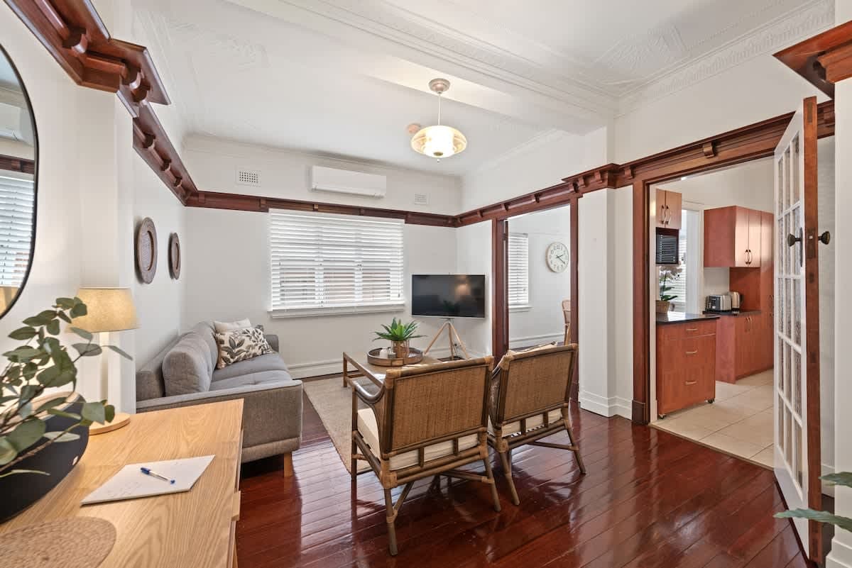 Furnished 2 Bedroom Apartment in Ascot