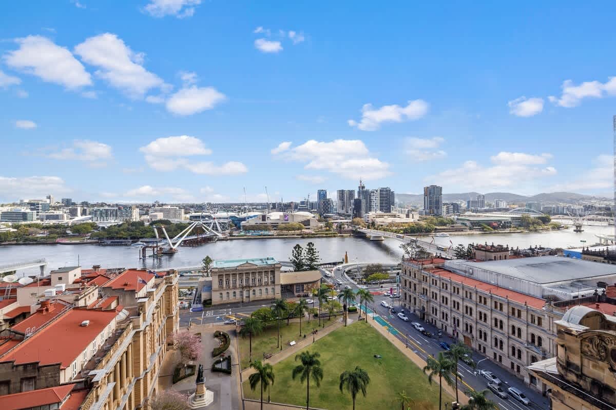 Furnished 2 Bedroom Apartment in Brisbane City