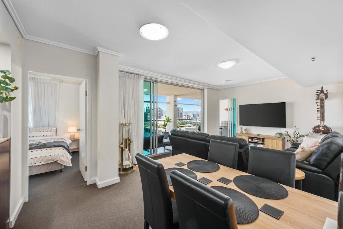 Furnished 2 Bedroom Apartment in Brisbane City