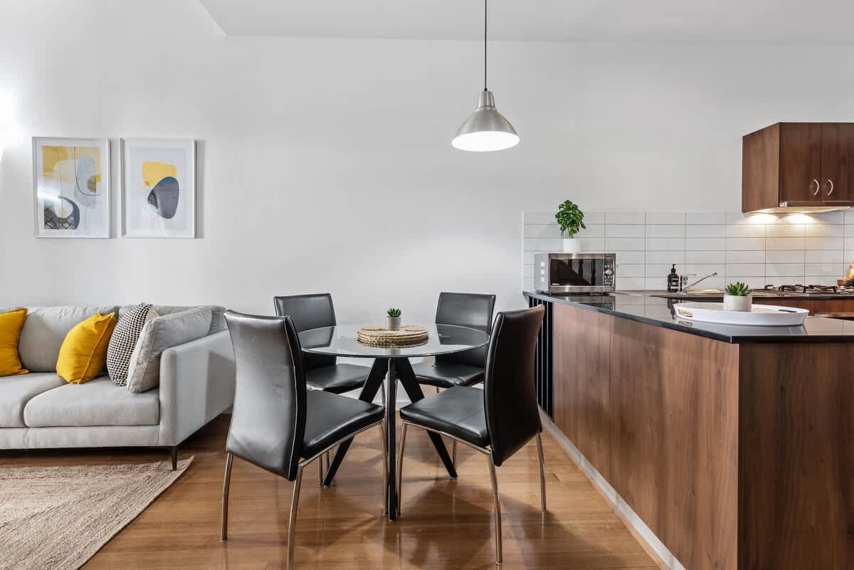 Furnished 1 Bedroom Apartment in Fortitude Valley