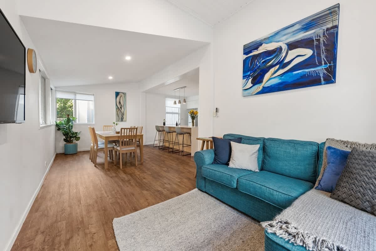 Furnished 2 Bedroom House in Windsor