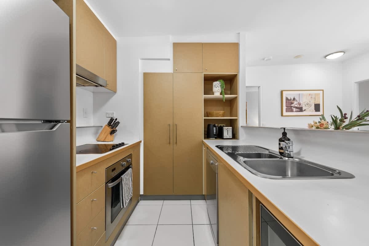 Furnished 2 Bedroom Apartment in Fortitude Valley