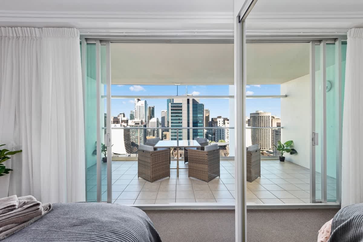 Furnished 2 Bedroom Apartment in Brisbane City