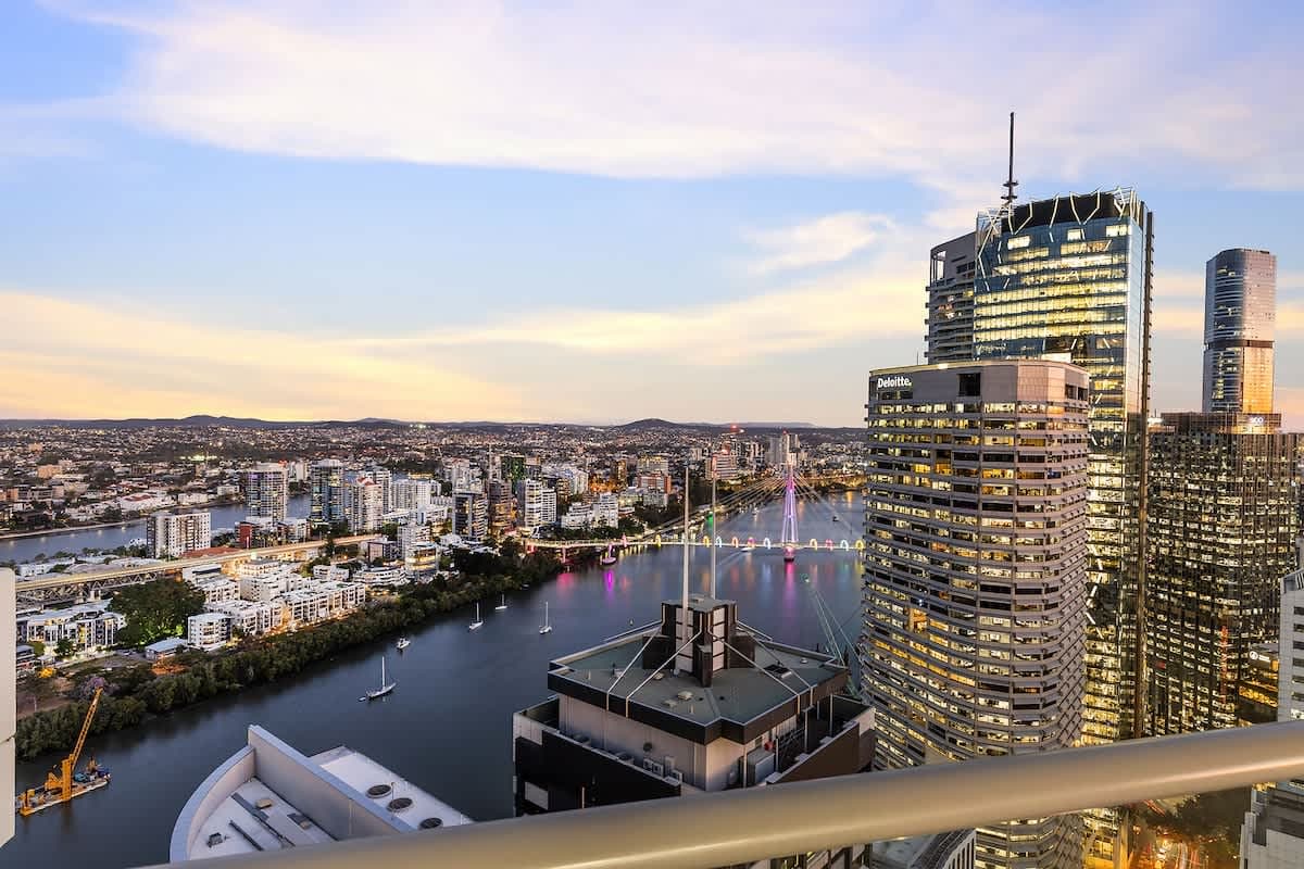 Furnished 2 Bedroom Apartment in Brisbane City