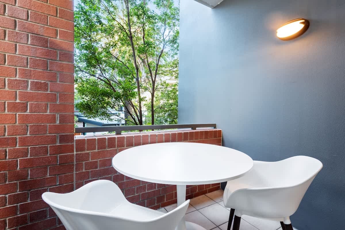 Furnished 1 Bedroom Apartment in Teneriffe