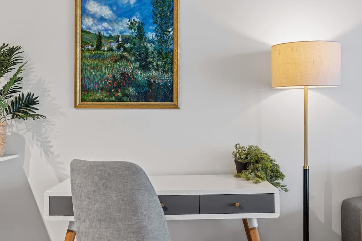 Furnished 1 Bedroom Apartment in South Brisbane