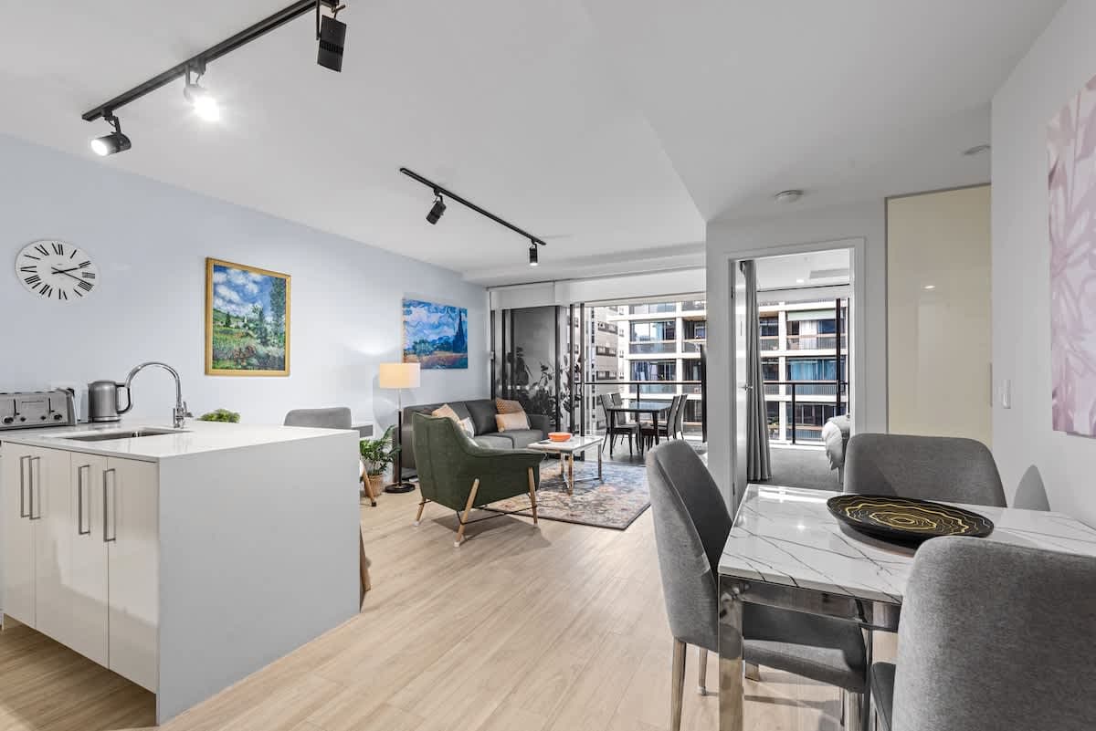 Furnished 1 Bedroom Apartment in South Brisbane