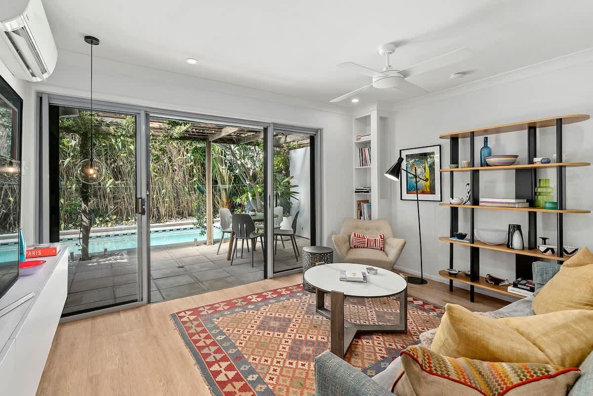 Furnished 1 Bedroom Apartment in Teneriffe