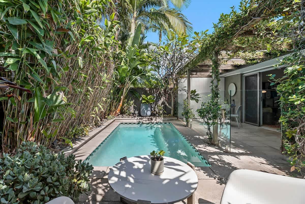 Furnished 1 Bedroom Apartment in Teneriffe