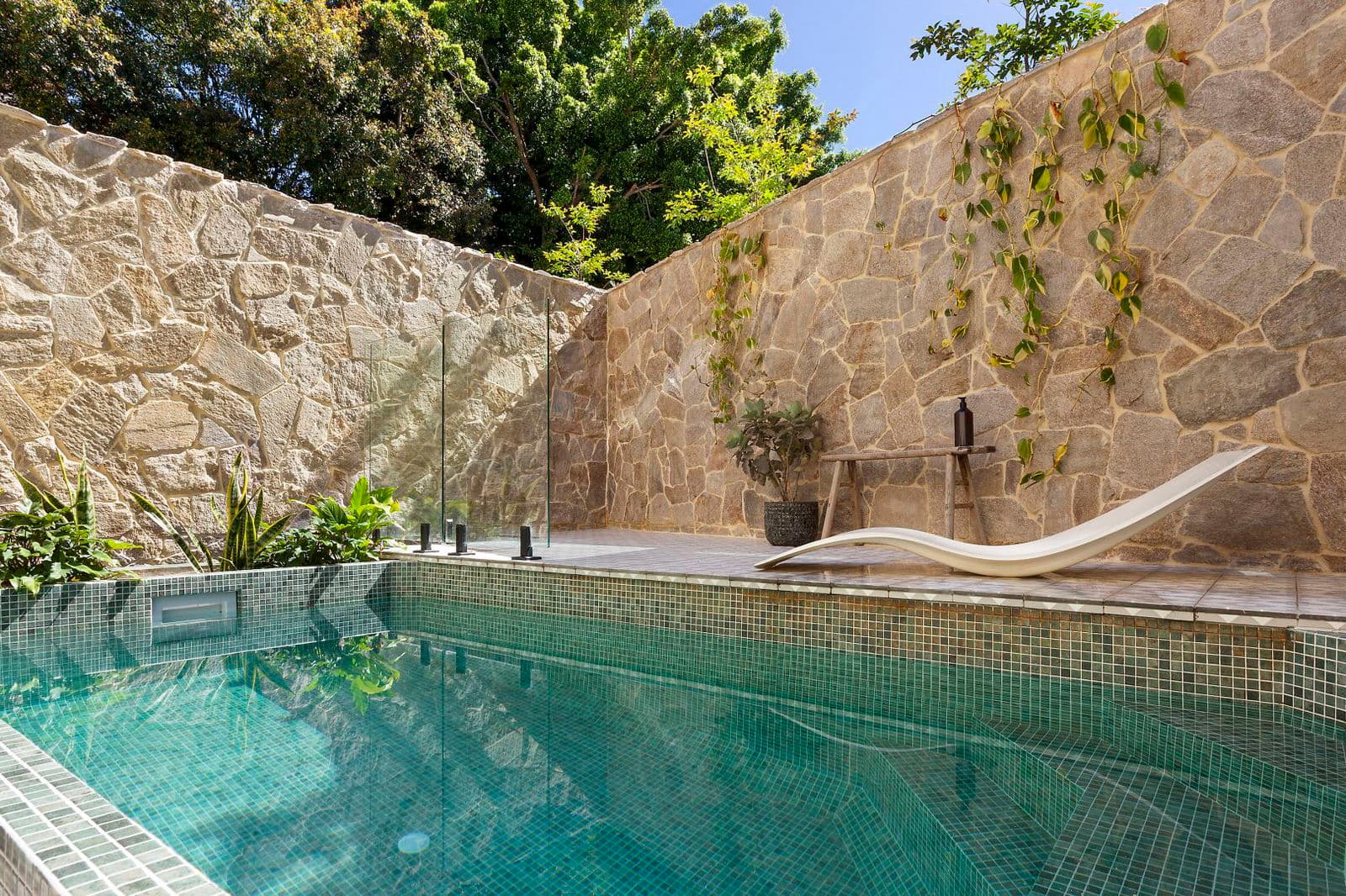 Furnished 3 Bedroom Apartment in Bellevue Hill
