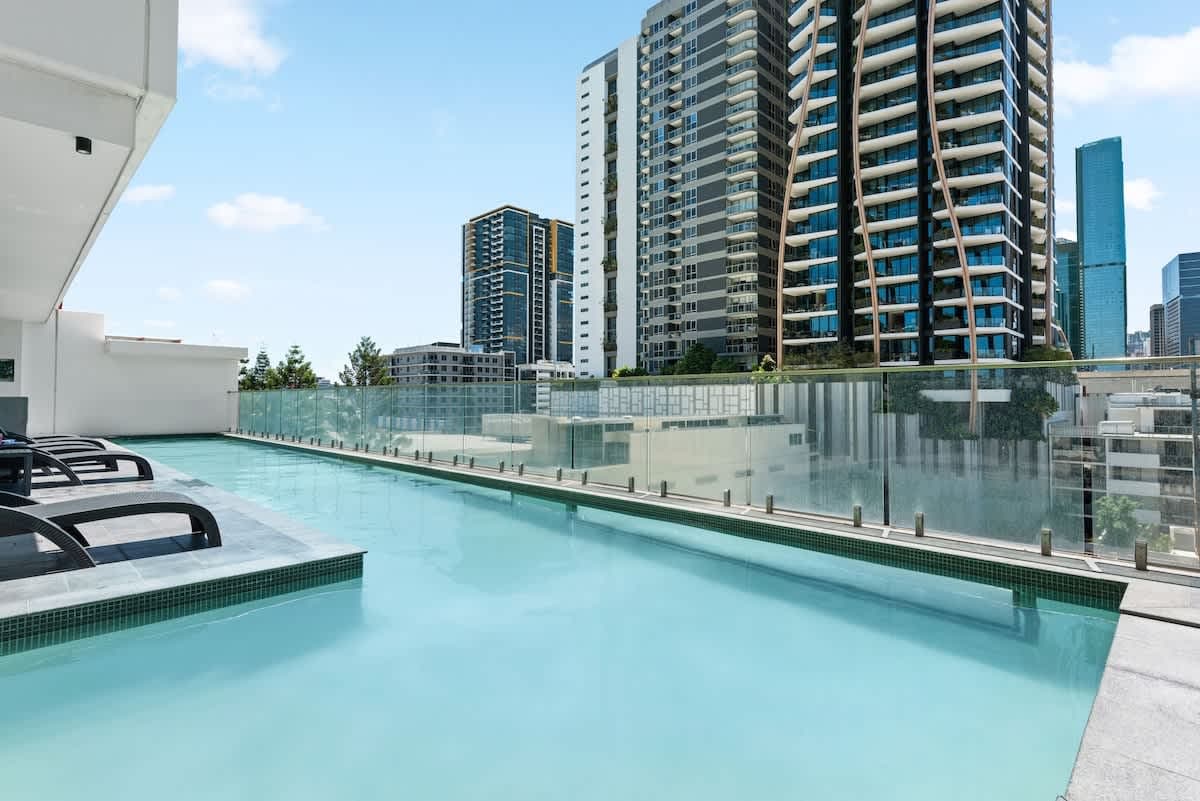 Furnished 1 Bedroom Apartment in South Brisbane