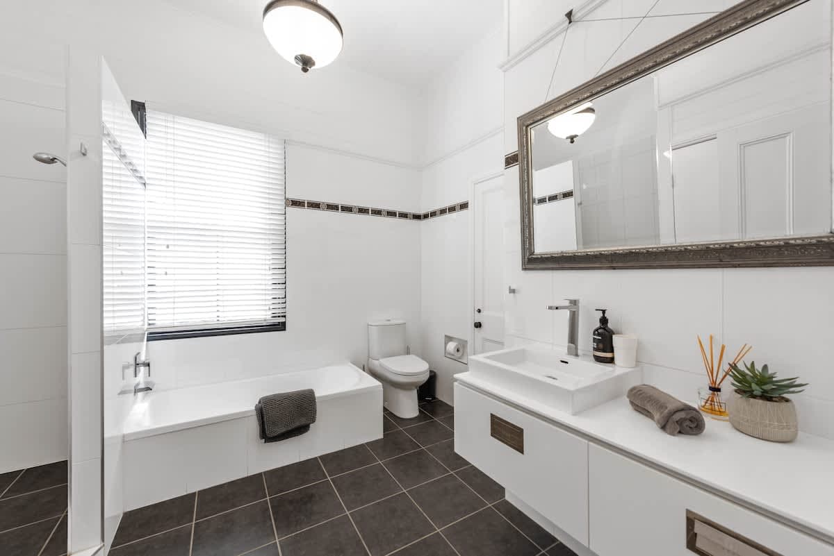 Furnished 3 Bedroom House in New Farm