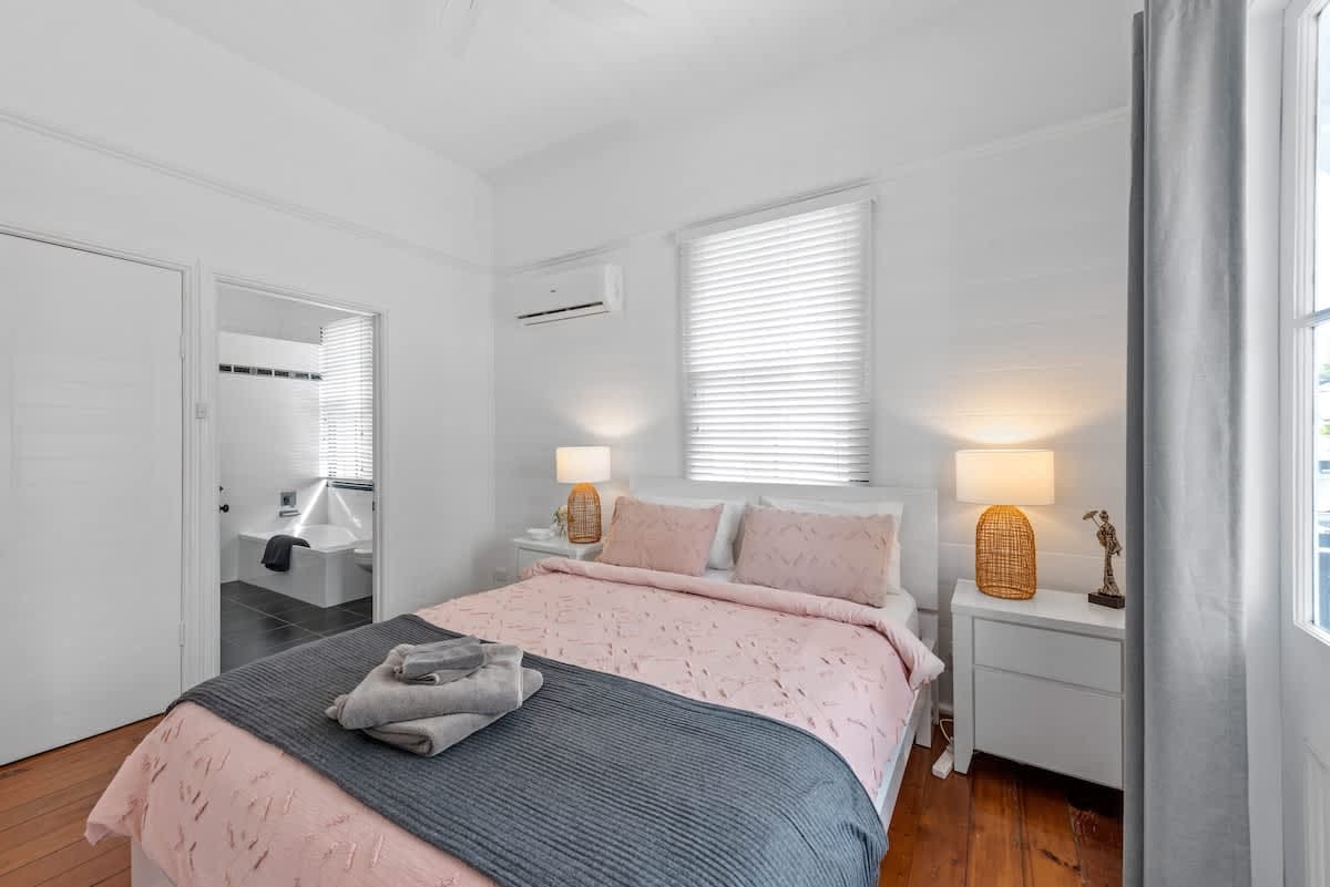 Furnished 3 Bedroom House in New Farm