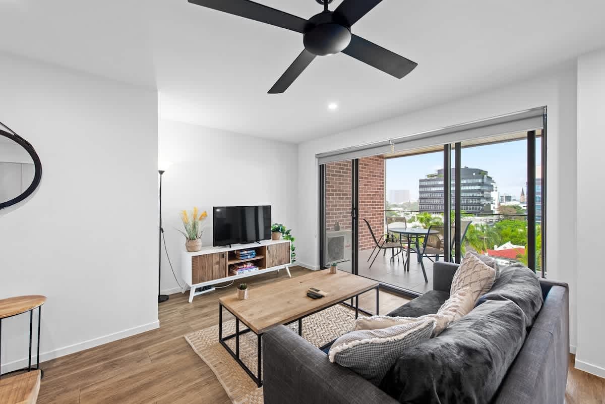 Furnished 1 Bedroom Apartment in Spring Hill