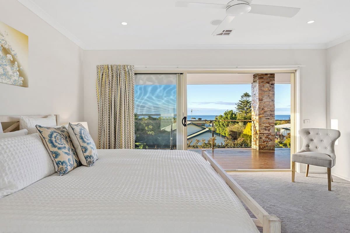 Furnished 4 Bedroom House in Dromana