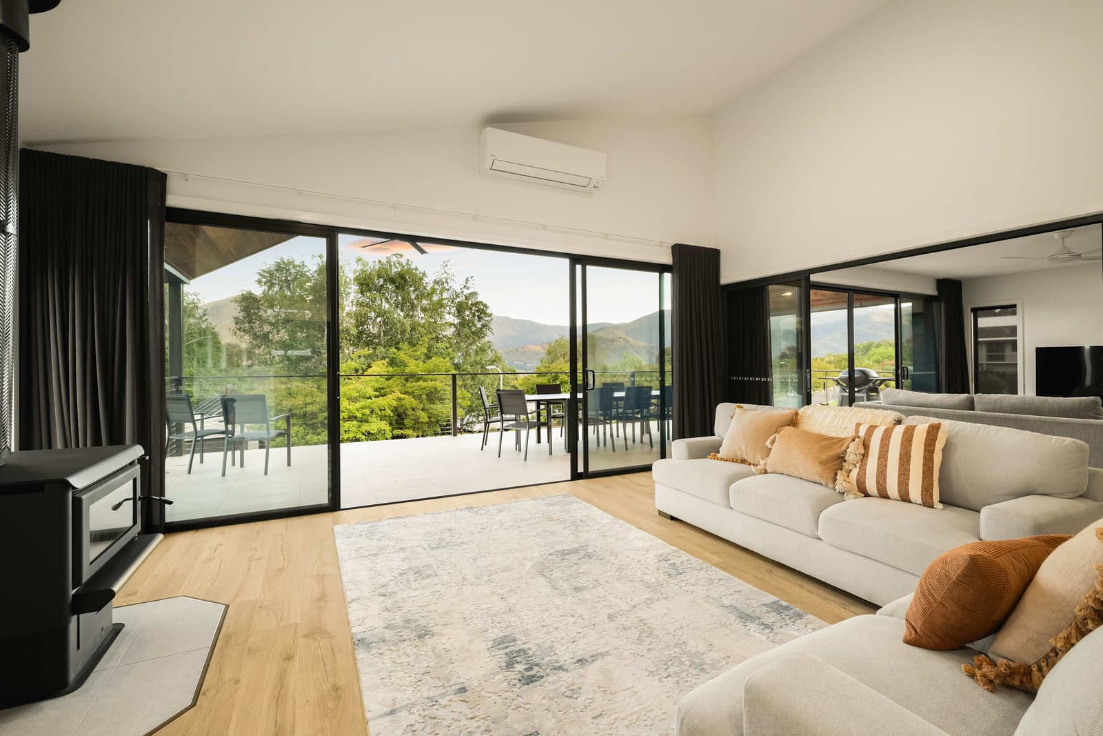 Furnished 4 Bedroom House in Tawonga South
