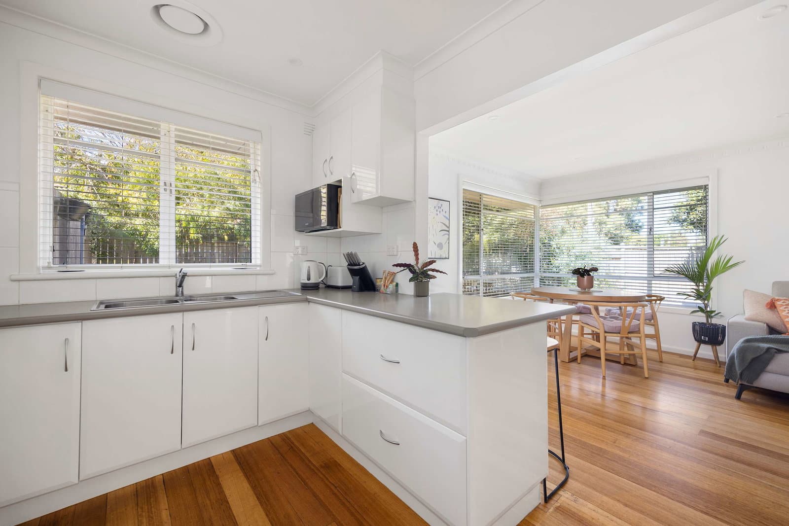 Furnished 2 Bedroom House in Mornington
