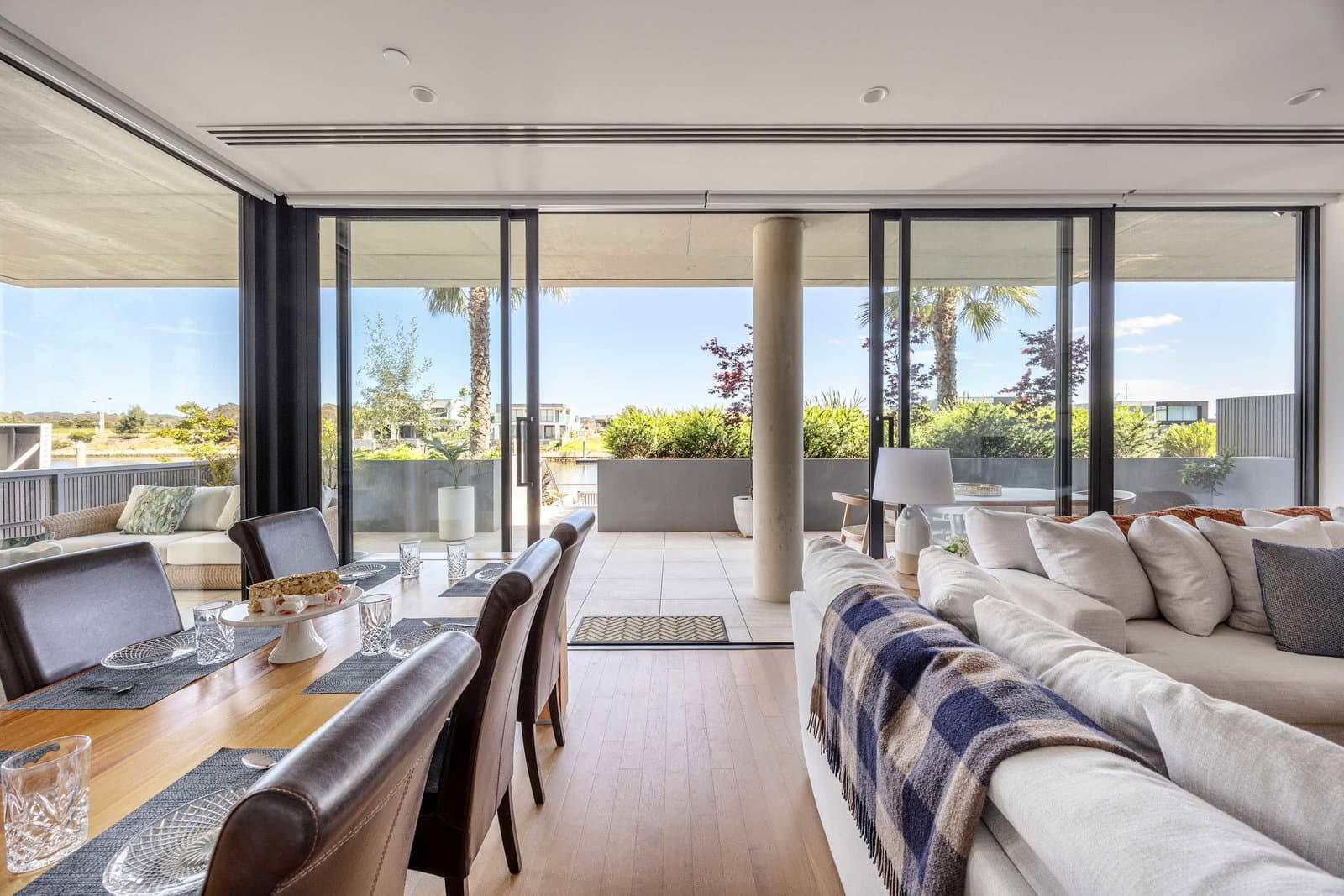 Furnished 3 Bedroom Apartment in Safety Beach