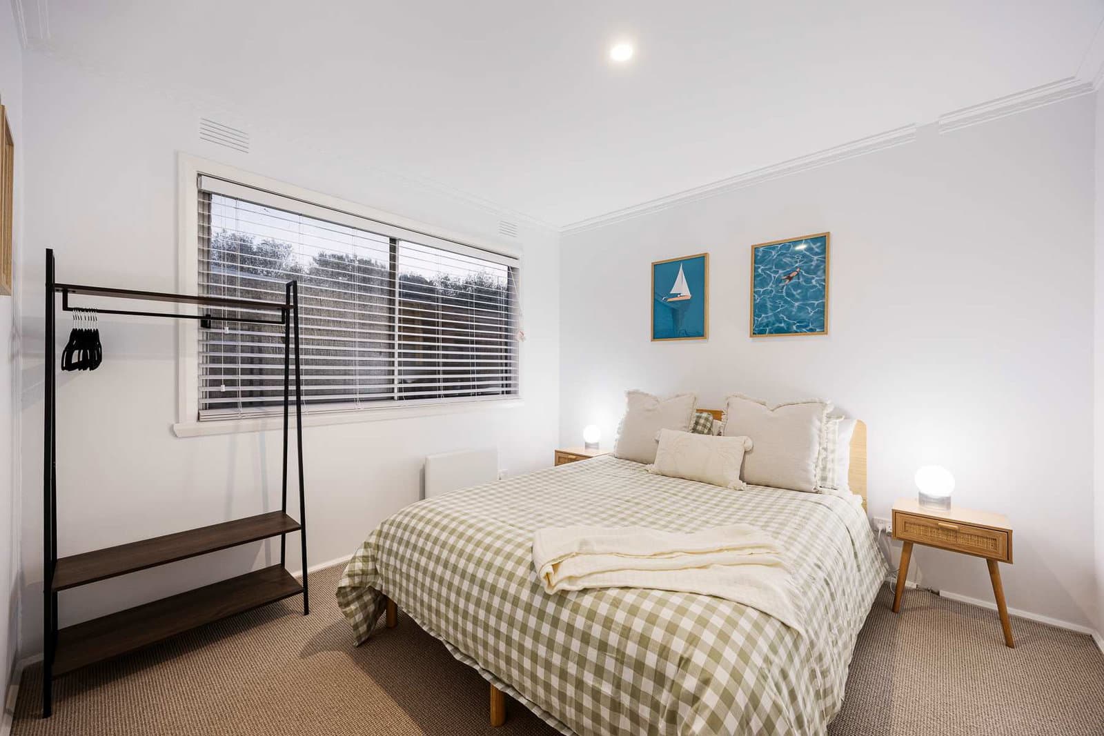 Furnished 2 Bedroom House in Rosebud