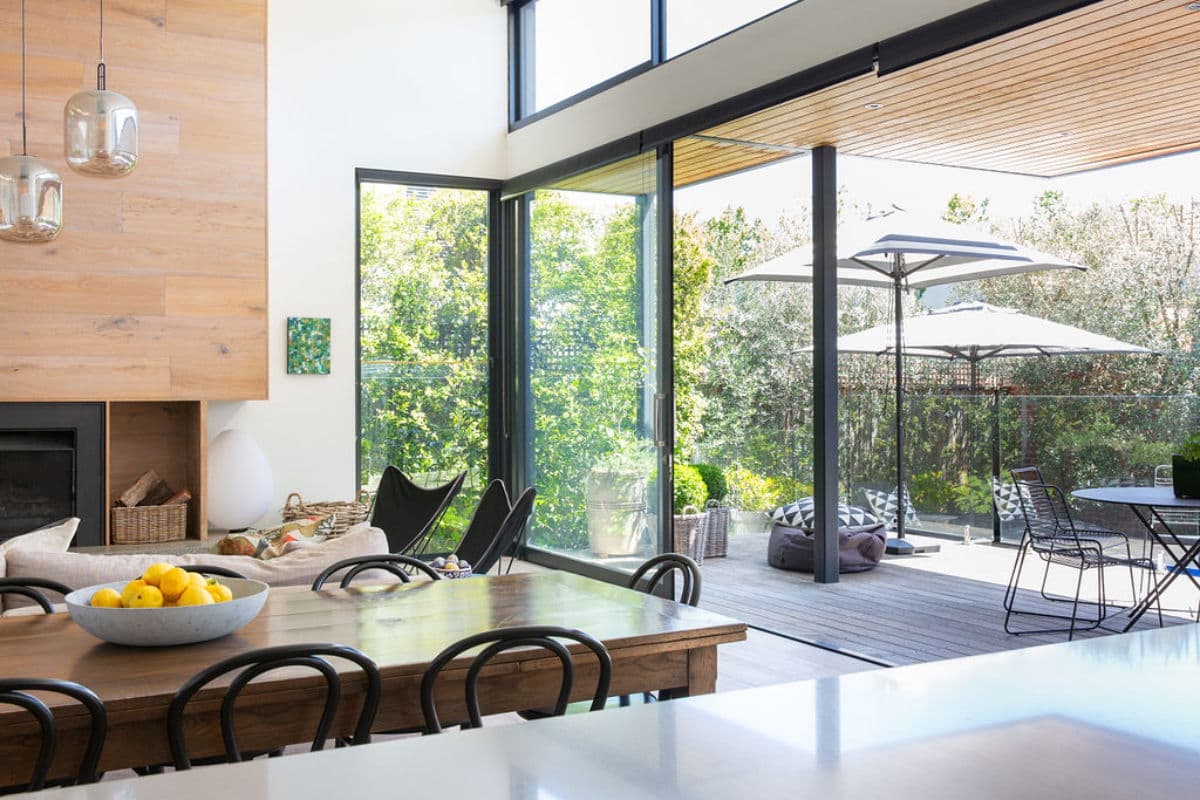 Furnished 4 Bedroom House in Glen Iris