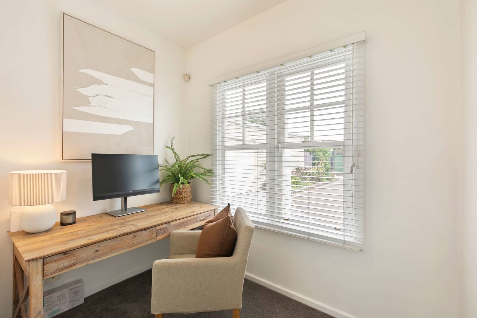 Furnished 2 Bedroom House in Williamstown