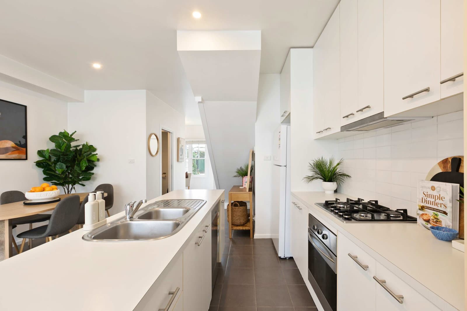 Furnished 2 Bedroom House in Williamstown